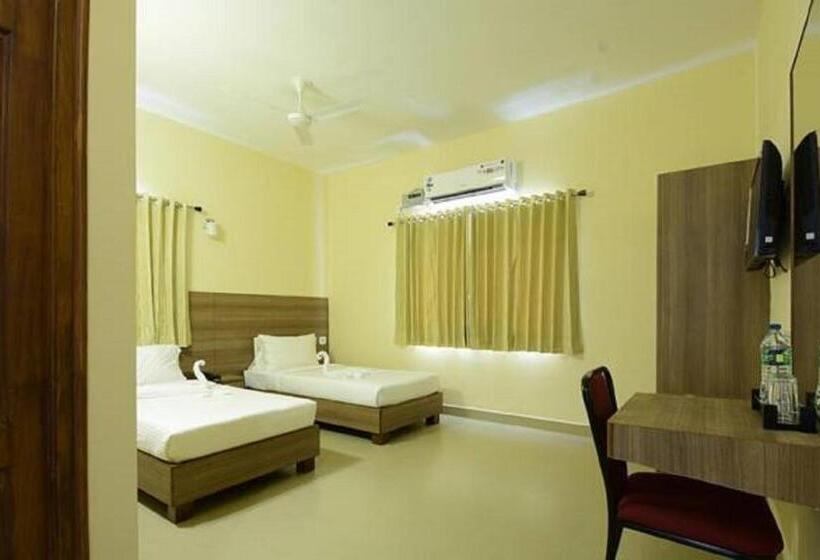 Номер Deluxe с Балконом, Brindhavan Residency