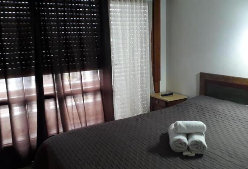家庭间, Apartamentos Florencia