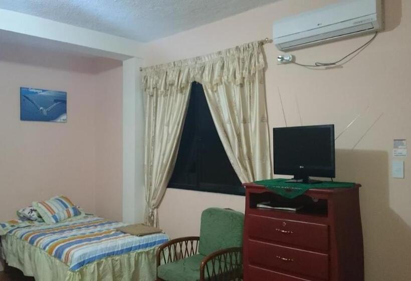 اتاق استاندارد چهارنفره با بالکن, Casa De Celeste