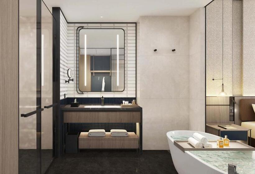 디럭스 룸 킹사이즈 침대, Four Points By Sheraton Yangjiang City Center