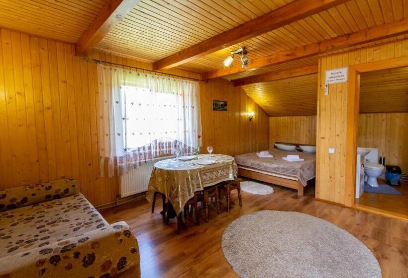 Четырехместный Номер Стандарт, садиба у василини та романа