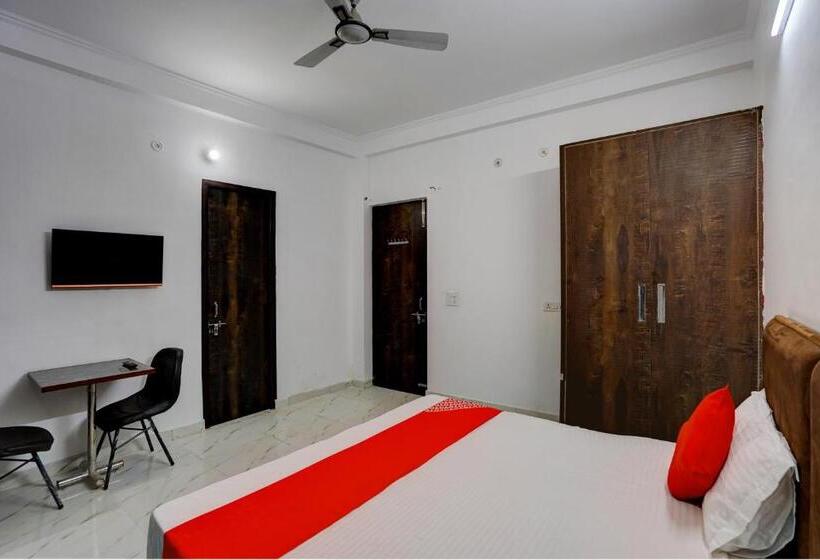 Üç Kişilik Klasik oda, Oyo Cds Residency