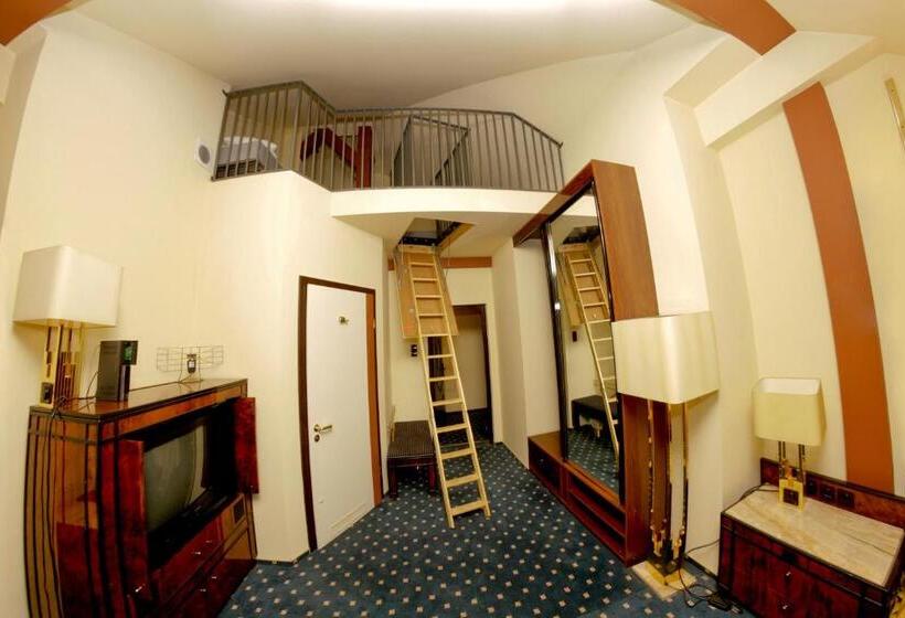 Номер Стандарт Трехместный, Podzamcze