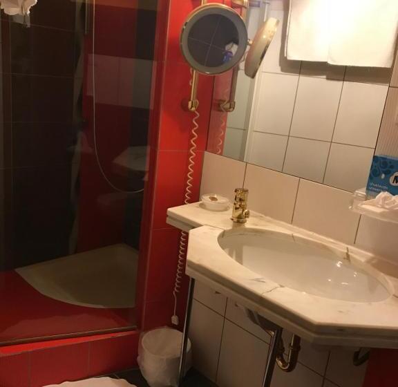 Четырехместный Номер Стандарт, Podzamcze