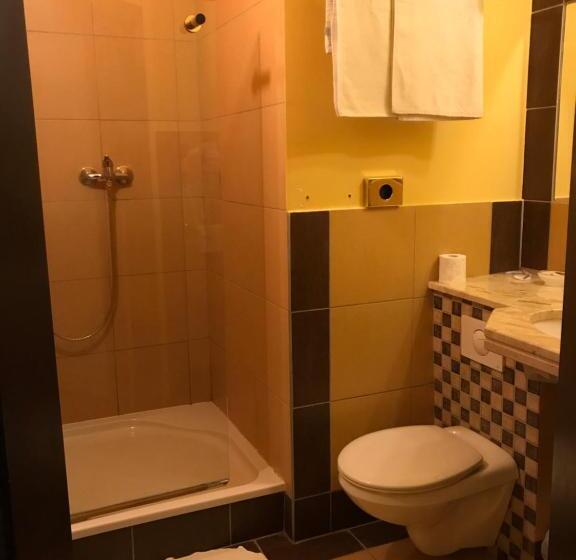 Четырехместный Номер Стандарт, Podzamcze