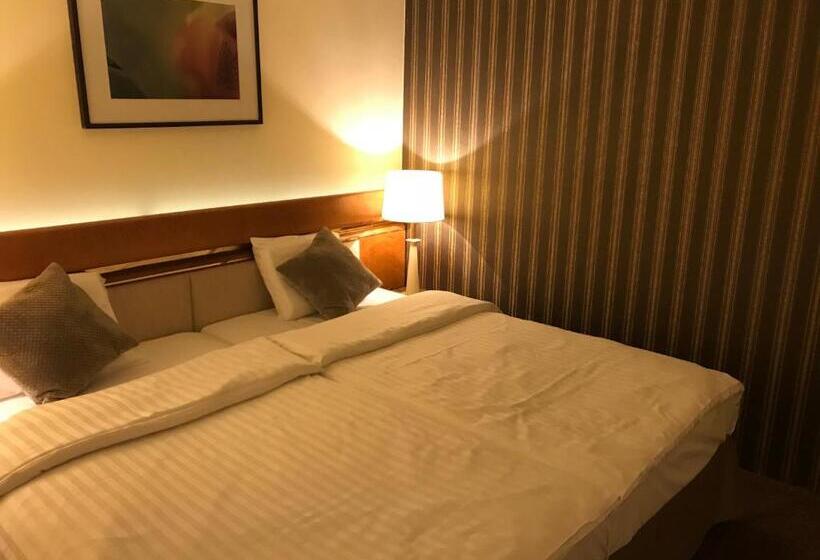 Бунгало Стандарт, Podzamcze