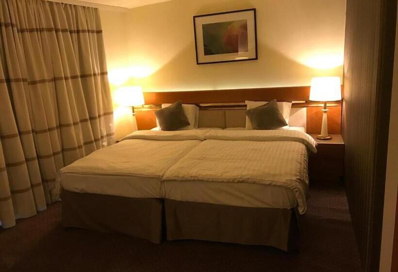 Бунгало Стандарт, Podzamcze