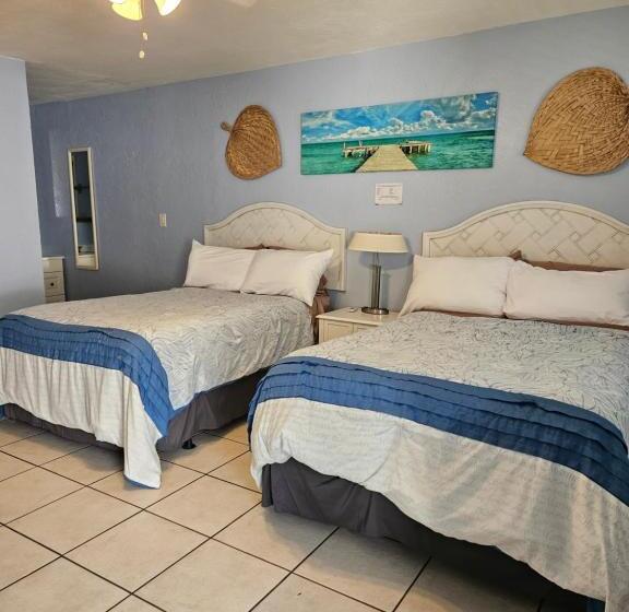 استودیوی استاندارد, Oasis Palms Resort