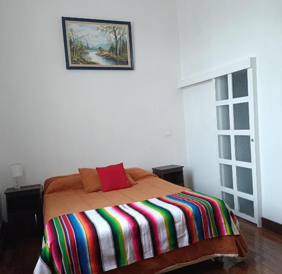 اتاق استاندارد, Hostal Tulio Porteño
