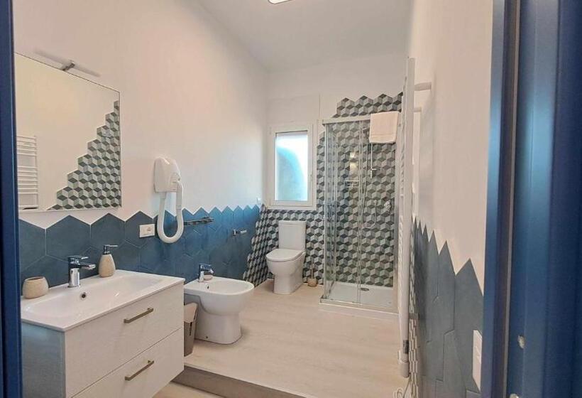 Triple Room Sea View, Chez Lucy Cefalù