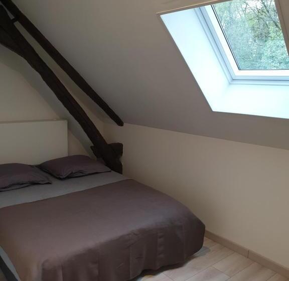 Апартаменты 1 Спальня Вид на Сад, La Casa D Augy Logement Du Rez De Jardin
