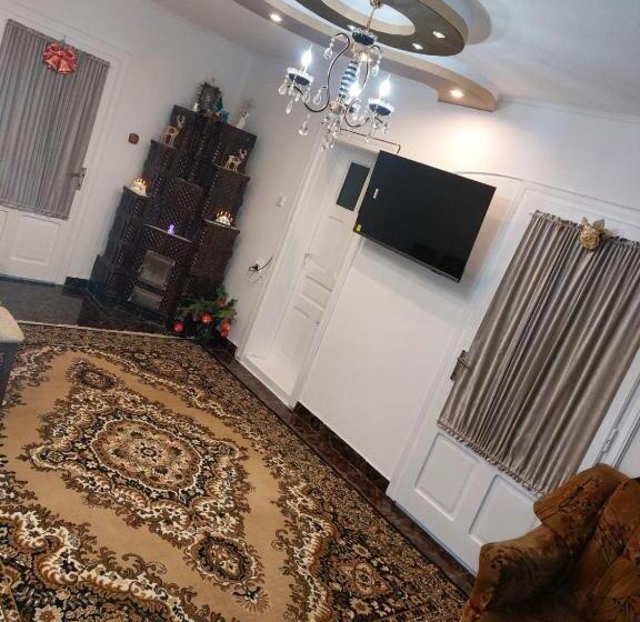 اتاق پریمیوم چهارنفره, Pensiunea Adela