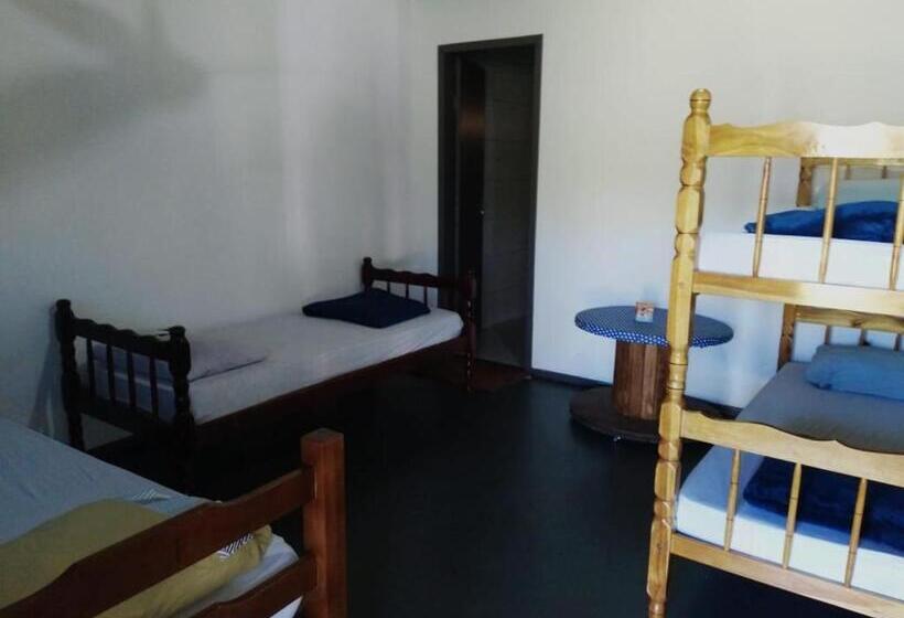 Люкс, Hostel E Pousada Araquari