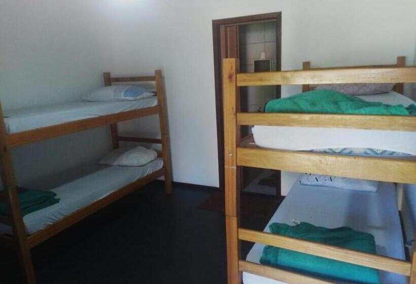 Кровать в Общей Комнате, Hostel E Pousada Araquari