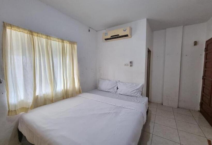 带大床的标准间, Oyo 93493 Wira Residensia Syariah