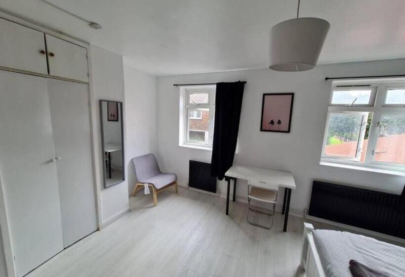 Номер Стандарт Трехместный, London E2 Rooms