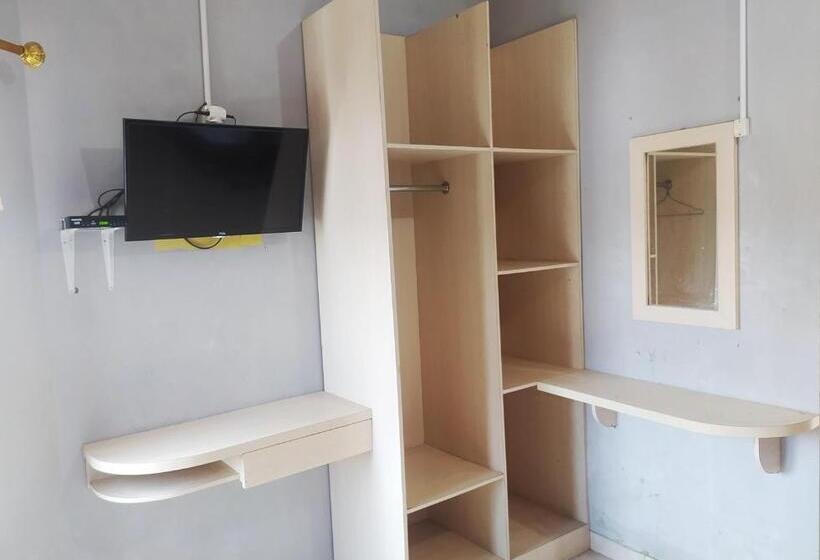 Номер Стандарт Индивидуальный, Reddoorz At Deamartaloka Colomadu Solo