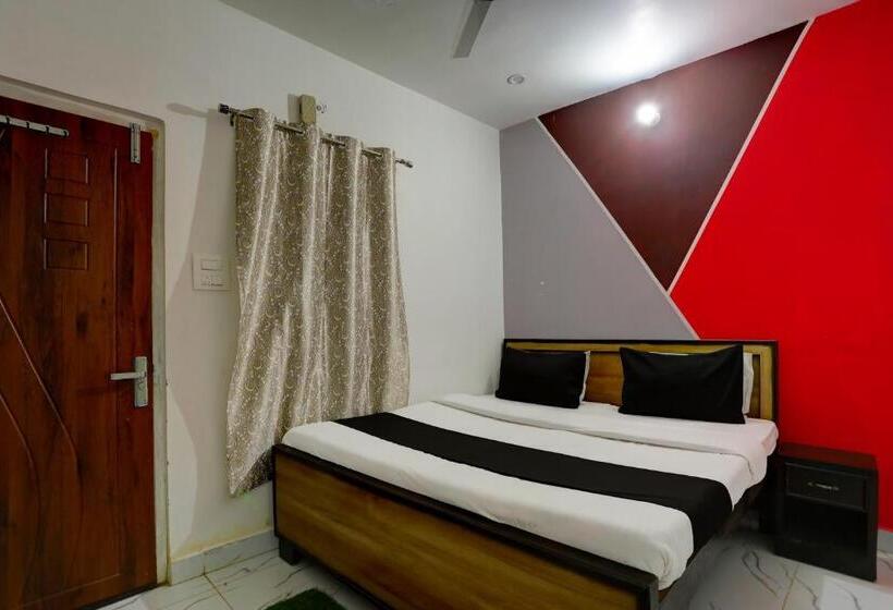 三人经典房间, O Sharma Guest House