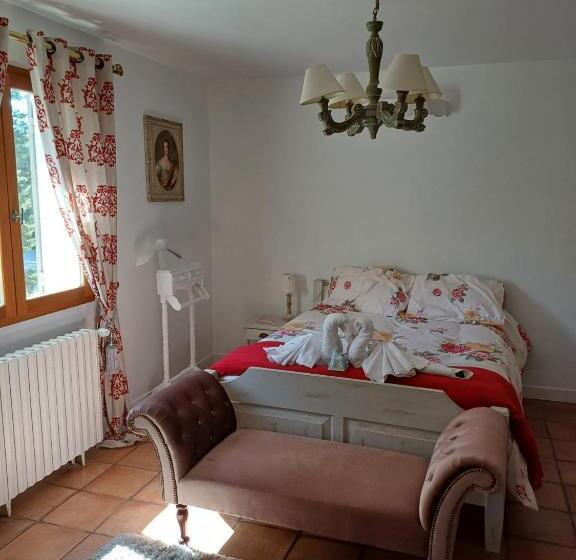 Люкс, Chambre D Hôte Suite Tournesol Au Fond Du Jardin
