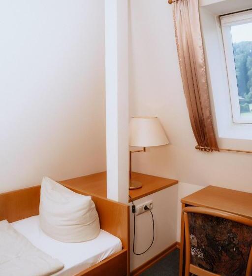 Семейный Номер, Gasthof Hummel