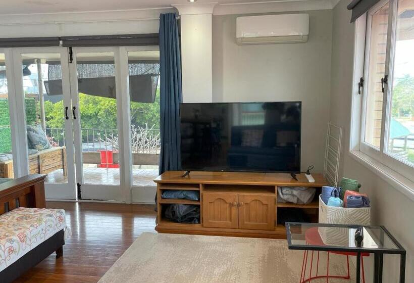 اتاق استاندارد با بالکن, Zen Escape Guest House  Romantic Escape, Cozy Delight, Oasis Suite