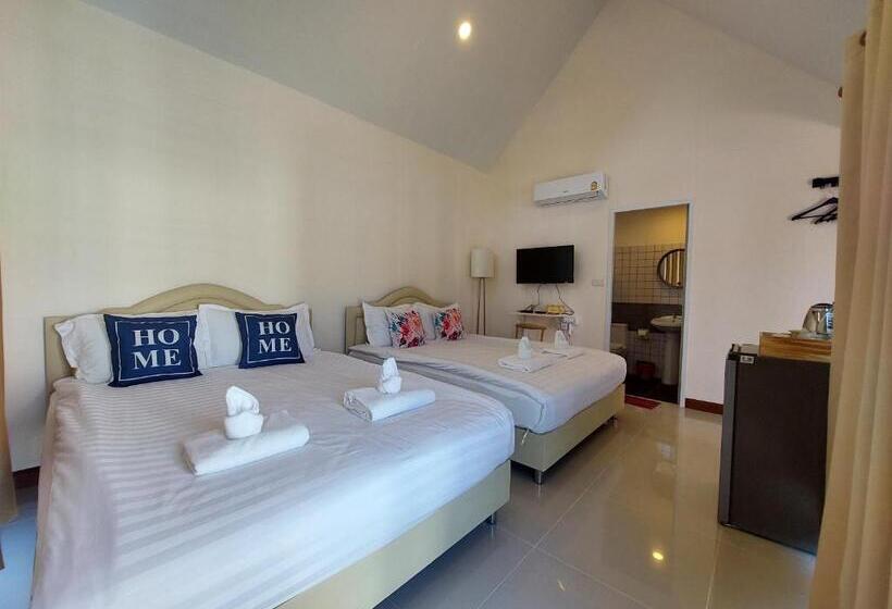 اتاق خانوادگی, Raintrary House เรนทารี่เฮ้าส์ นครพนม