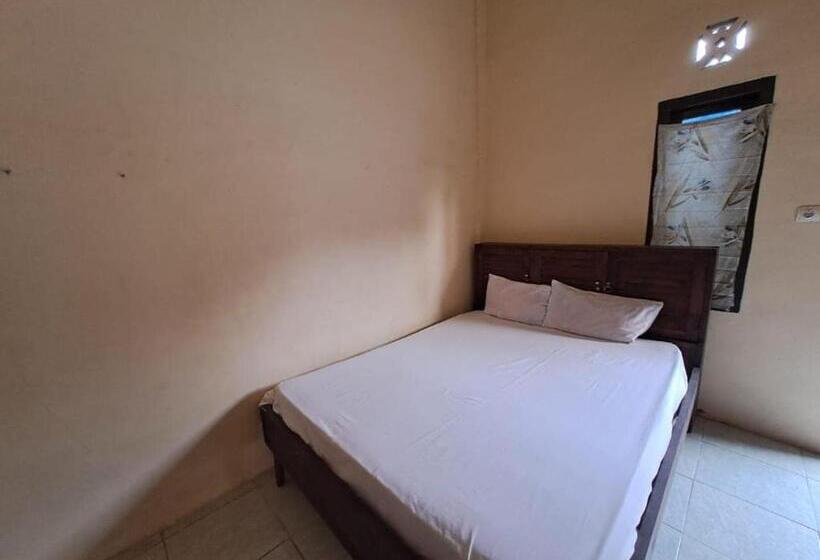 Номер Economy, Spot On 93465 Archa Guest House Syariah