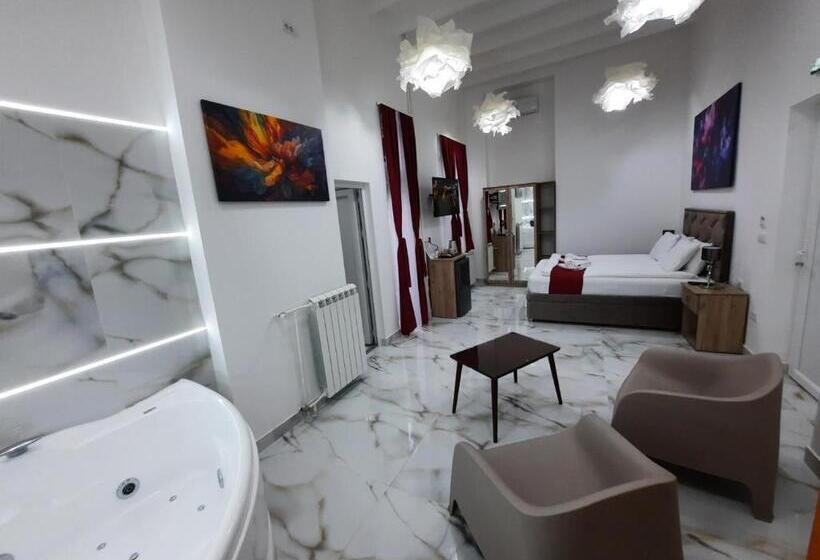 سوییت لوکس, Authentic Belgrade Centre   Luxury Suites
