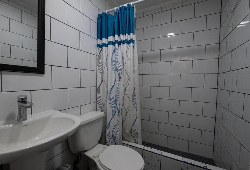 Номер Стандарт, Löf Hostal