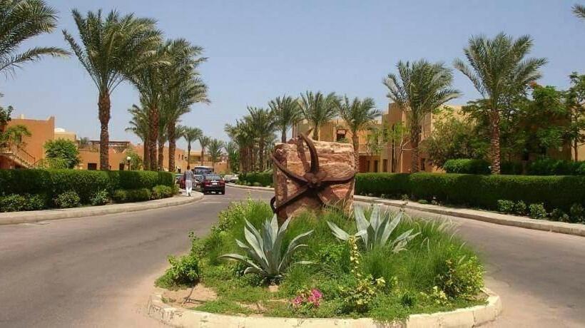 استودیو استاندارد با چشم‌انداز استخر, Sahl Hashesh Makadi  Hurghada