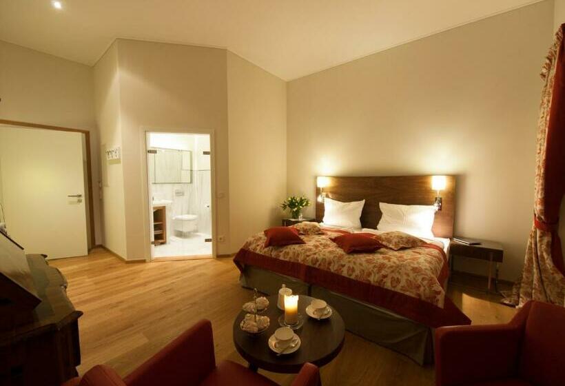 Номер Superior, Pałac Pakoszów Schlosshotel Wernersdorf