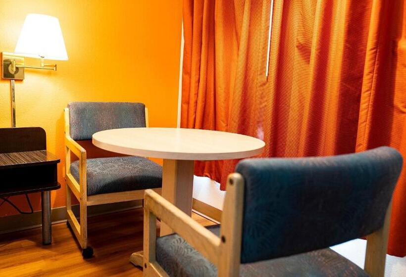 Стандартный Номер Кровать Кинг, Oyo Hotel Hermiston Or, Downtown