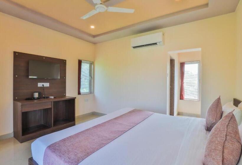 标准间带阳台, Aaranya Gir Resort
