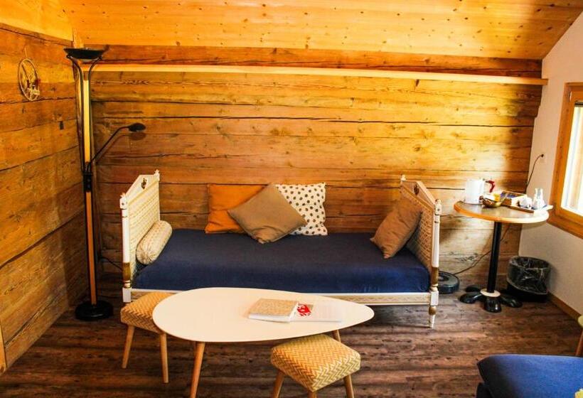 Номер Стандарт Вид на Сад, Mys Chalet