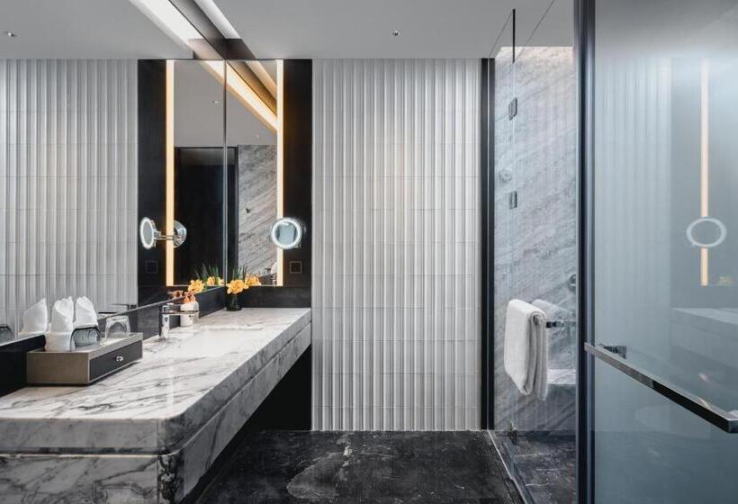 Номер Стандарт Вид на Горы, Crowne Plaza Ezhou, An Ihg