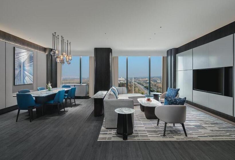 Люкс, Crowne Plaza Ezhou, An Ihg