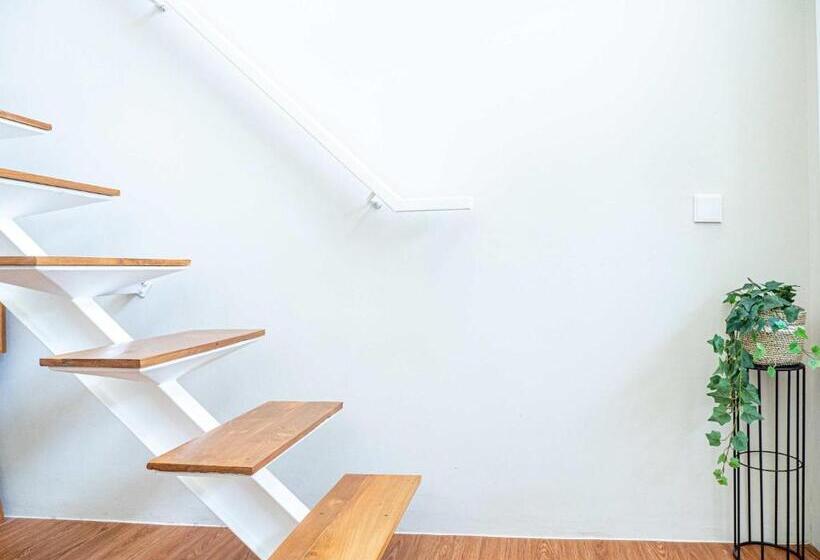 Студио Стандарт с Террасой, Tarate Loft Studio Ubud