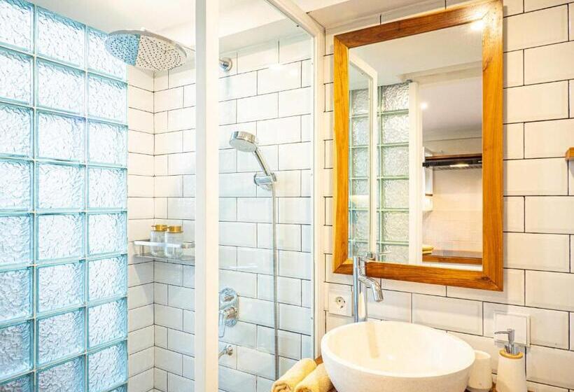 Студия Стандарт, Tarate Loft Studio Ubud