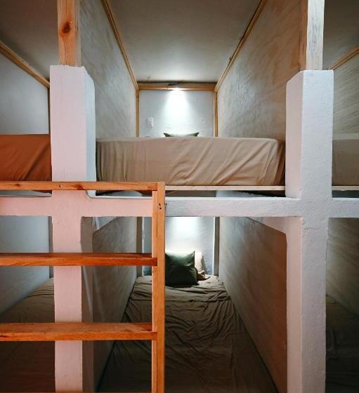 공동 객실, Maka Hostel