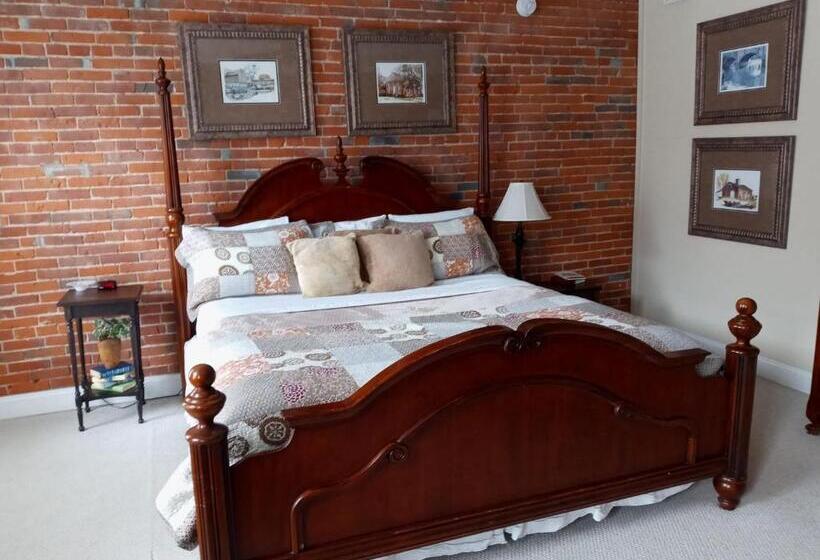 장애인을 위한 킹사이즈 침대 스탠다드 룸, The Eagle S Nest Inn
