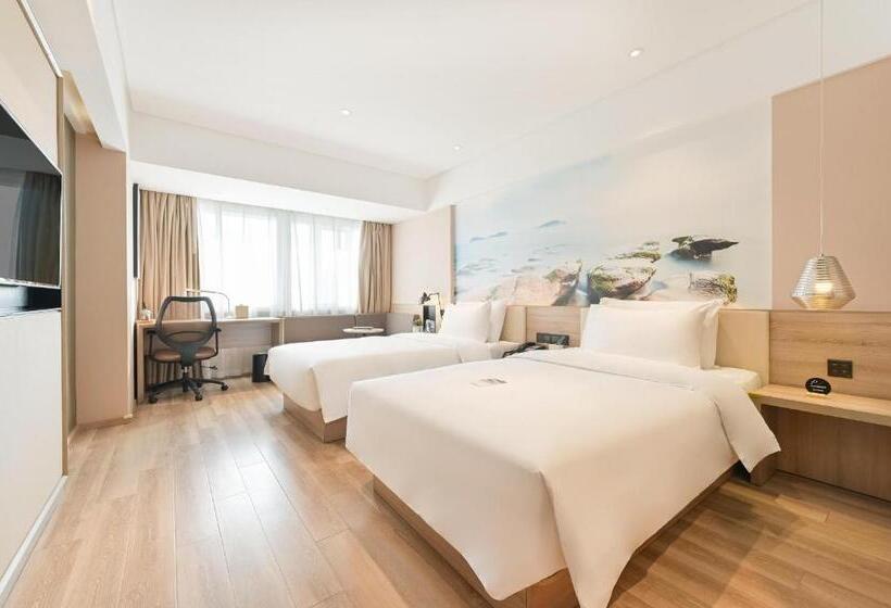 Номер Superior, Atour Hotel Railway Station Dalian