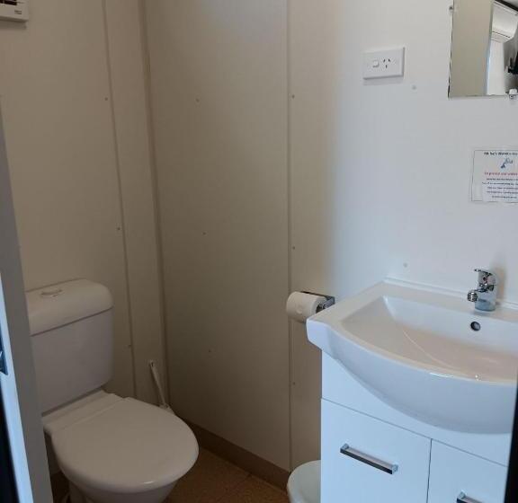 스탠다드 스튜디오, Mt Isa Caravan Park