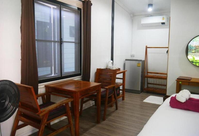 بانگلوی استاندارد, Big Elk Steak House   Homestay
