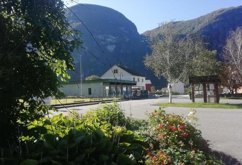 Номер Стандарт Индивидуальный, Adventure Hotel & Guesthouse Eidfjord New