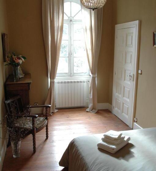 Дом 1 Спальня, Domaine De La Célarié