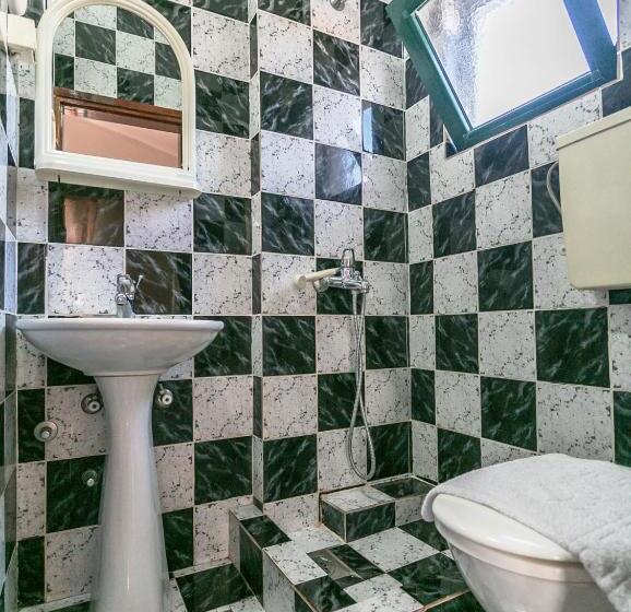 اتاق راحتی, David Apartments And Rooms