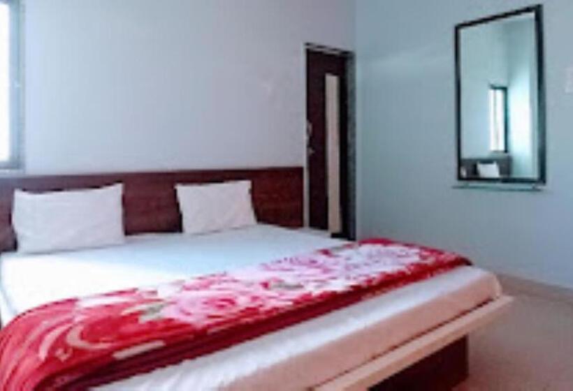 Номер Стандарт, Adiraj Palace And Lodging, Shani Shingnapur