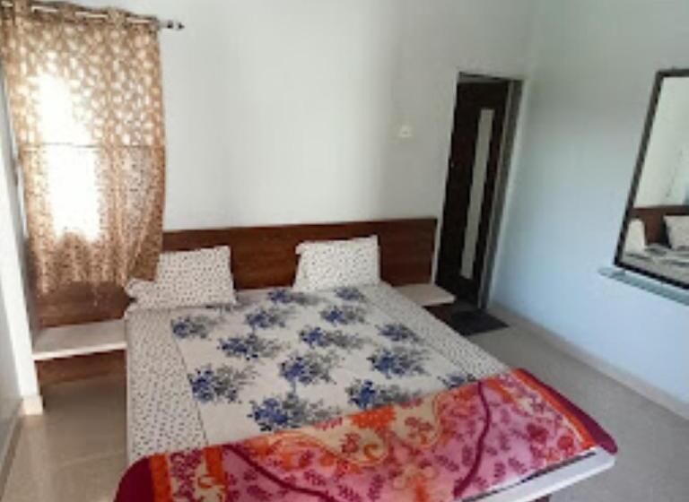 Номер Стандарт, Adiraj Palace And Lodging, Shani Shingnapur