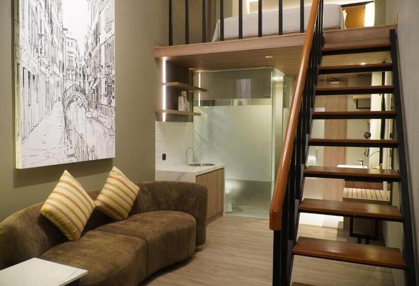 Номер Deluxe Кровать Кинг, Posto Dormire Sudirman