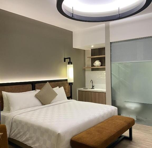 Президентский Люкс, Posto Dormire Sudirman